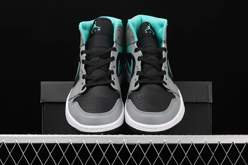 All categories Air Jordan Jordan series basketball shoes Air Jordan 1 Mid Air Jordan 1 Mid AJ1 Joe 1 Zhongbang basketball shoes 554724-063